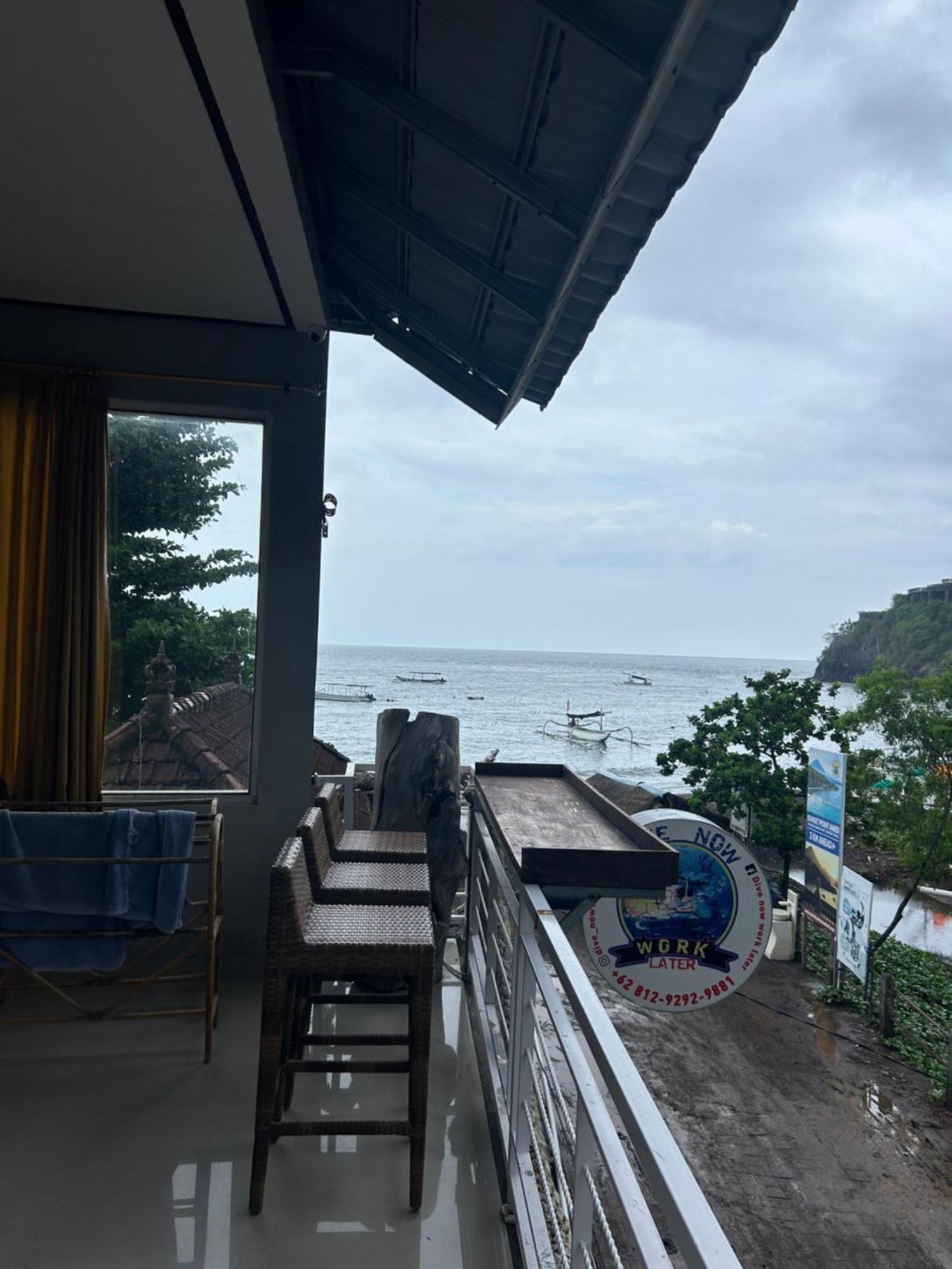 Blue Waves Hostel Amed Ambat Extérieur photo